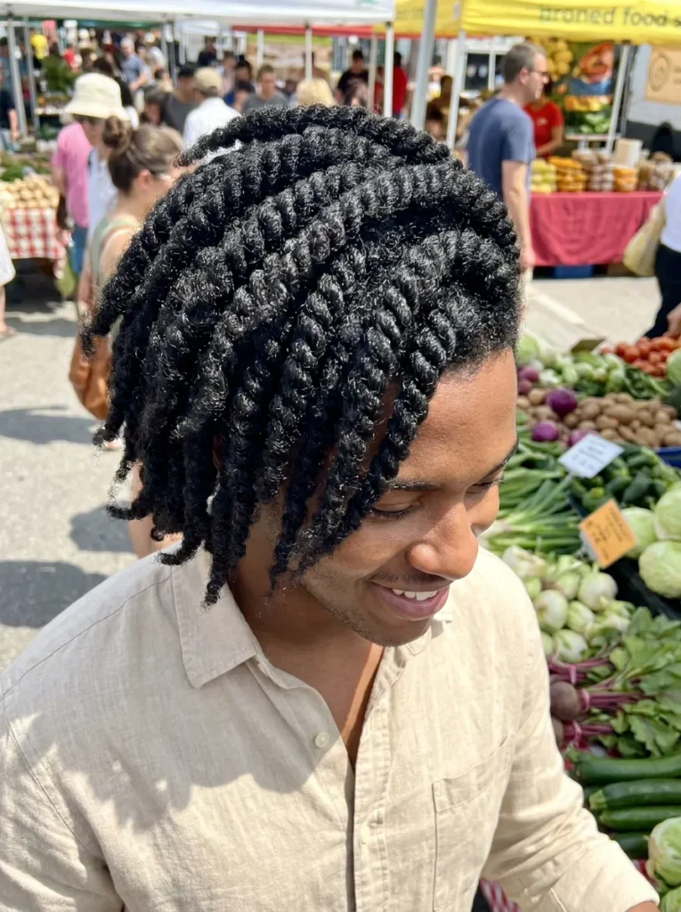 Voluminous Side Twists