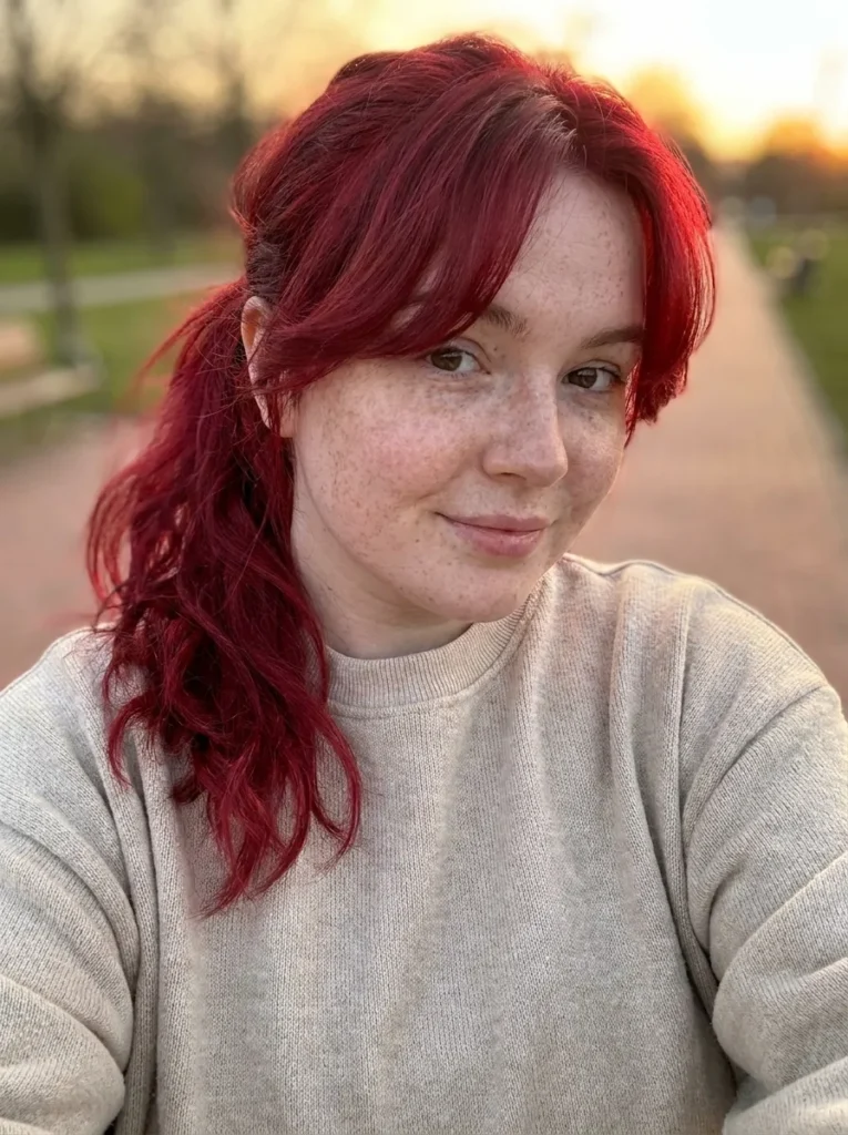 Casual Crimson Low Pony